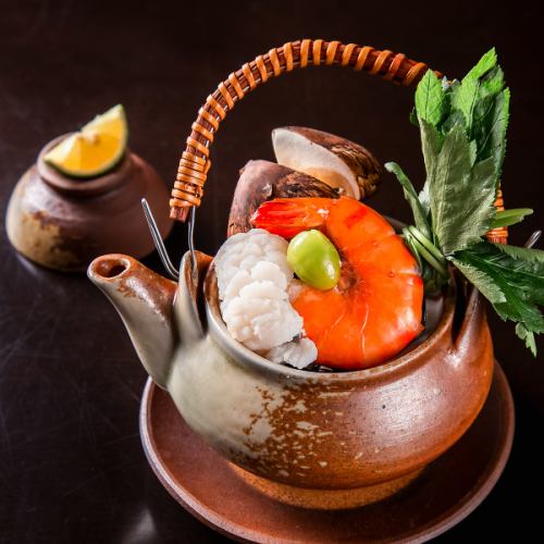 【四季の彩りが満載♪】《旬の食材を活かした本格日本料理が多数★》季節の日本料理各種 ￥550（税込）～