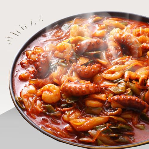 A Korean restaurant where you can enjoy authentic Korean hotpot dishes.