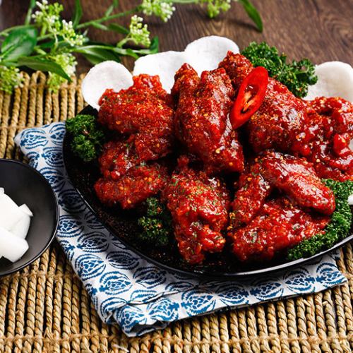 チキンは12種の味わいを◎
