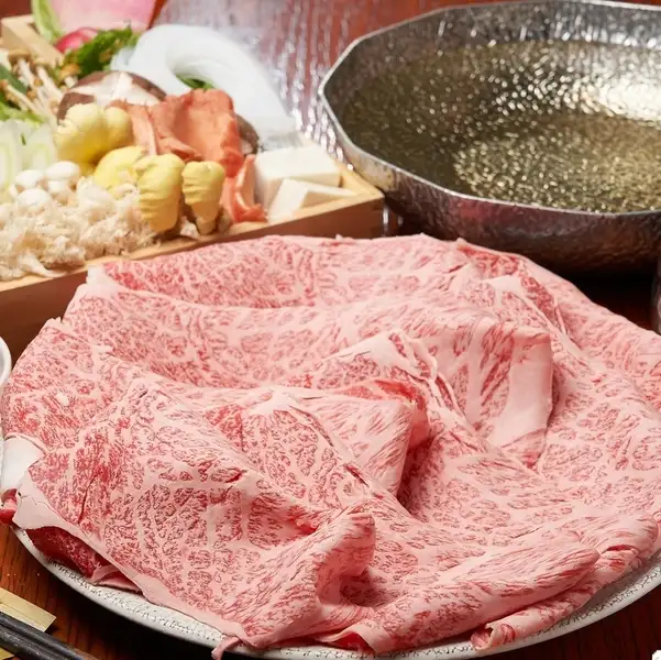 なんばの全席完全個室で日本三大ブランド和牛しゃぶしゃぶ・すき焼きが人気♪食べ放題も各種