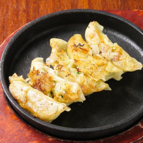 Hot Teppanyaki Gyoza