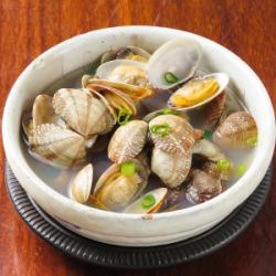 Clams steamed in sake