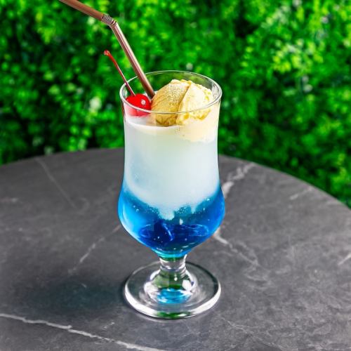 青空クリームソーダ