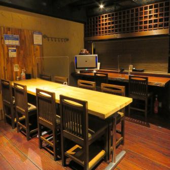 【完全個室のはなれ】完全個室の「はなれ」もご用意しております。最大宴会15名様まで可能な、ゆっくりおくつろぎ頂ける空間です。会社宴会などお気軽にお問合せ下さいませ。（6名様以上でご利用いただける個室席です）※当店に同店名の系列店などはございません。ご予約・ご来店の際は、十分ご注意くださいませ。