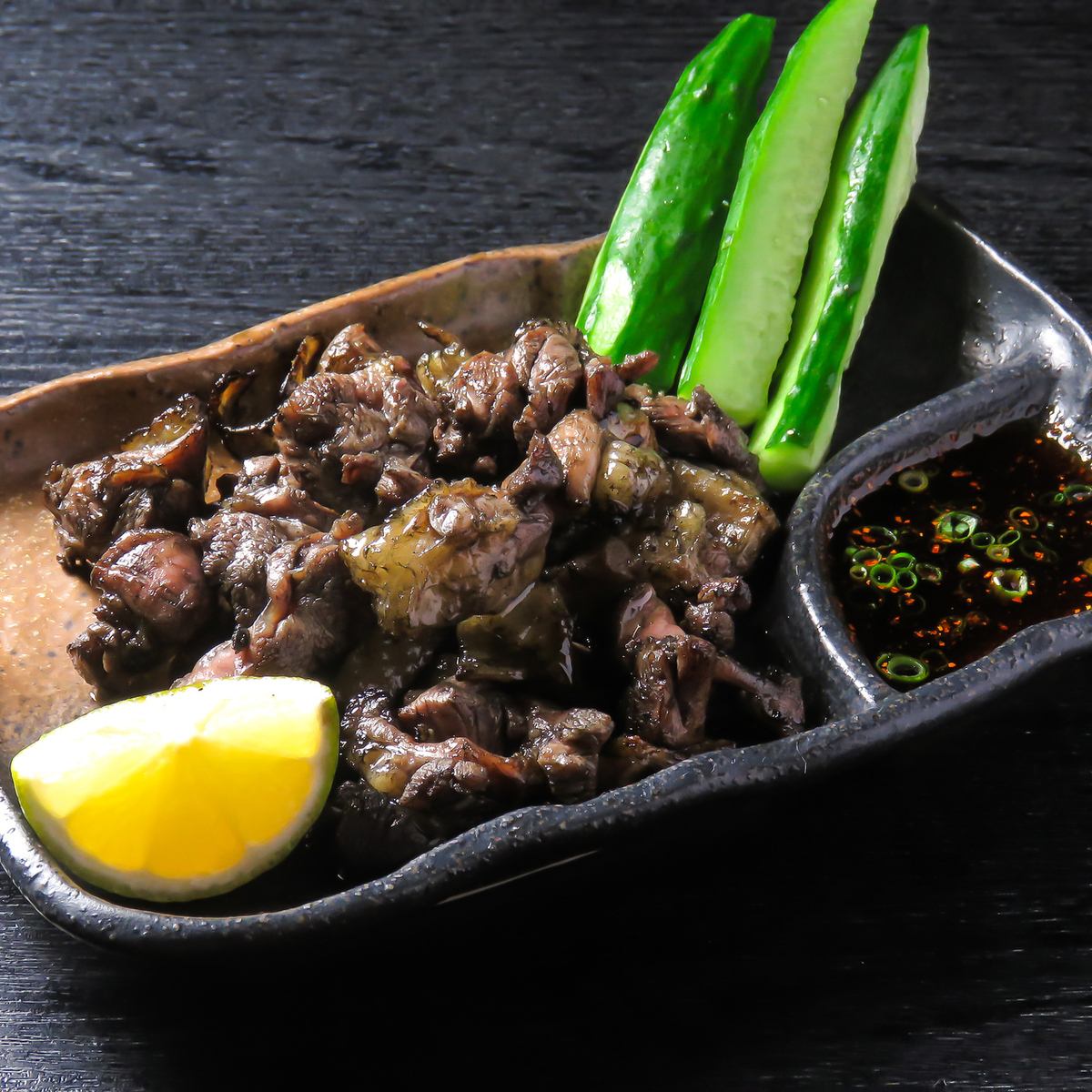 創業以来愛される味「地鶏のもも焼き」を是非ご堪能ください。