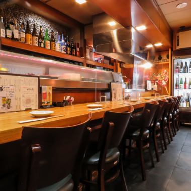 Single diners are also welcome.This is a seat where you can enjoy your drink at your own pace.