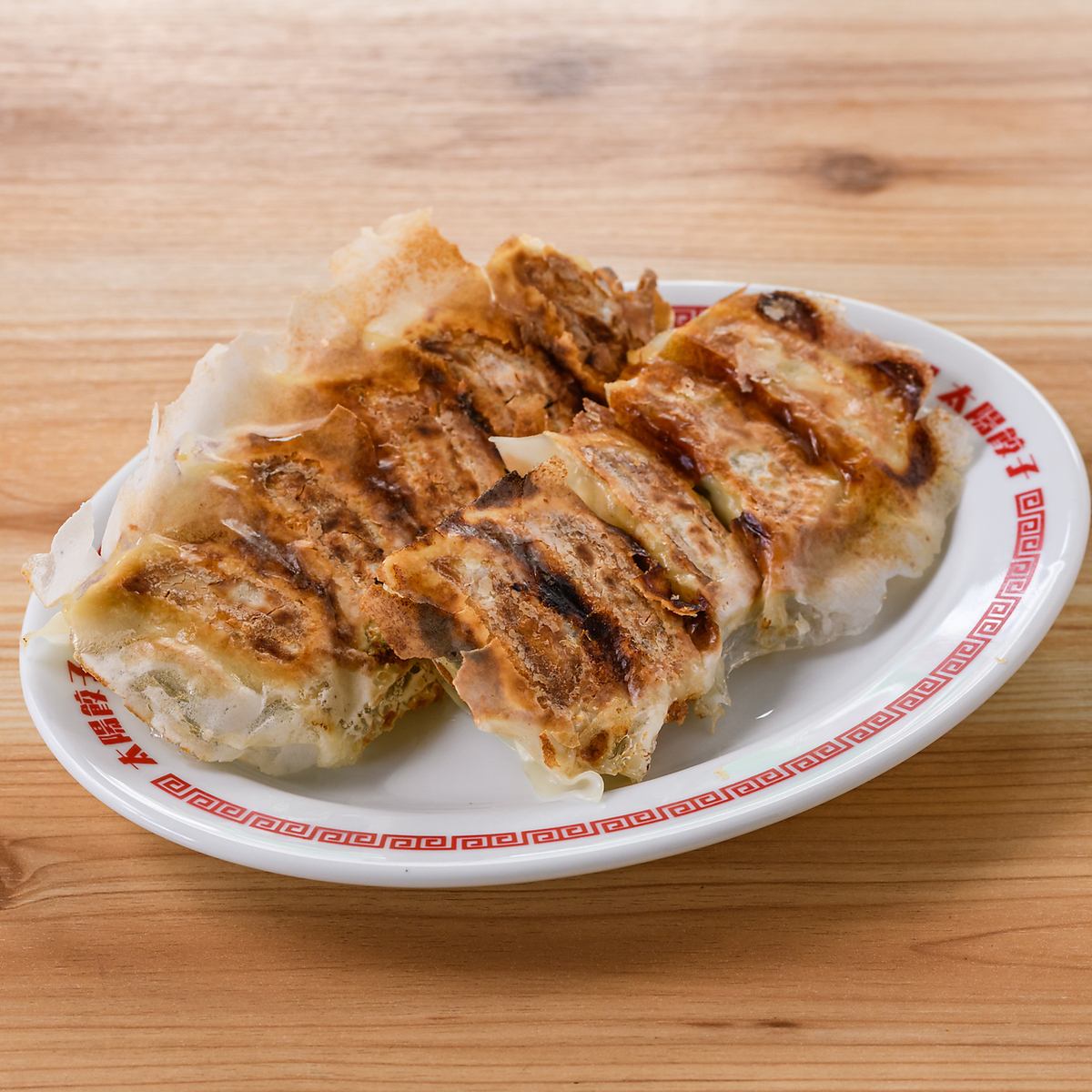 餃子の種類が豊富で1個～注文可能◎お酒片手にその日の分でお好きな餃子をご堪能あれ