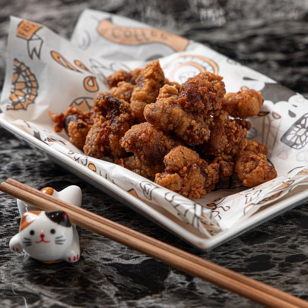 【ホルモン唐揚げ】クセになる味わいでつい手が伸びてしまう魅力的な一品《500円(税込)》