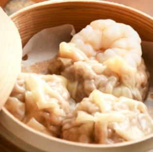 名物！大きな海老小籠焼売（2個）