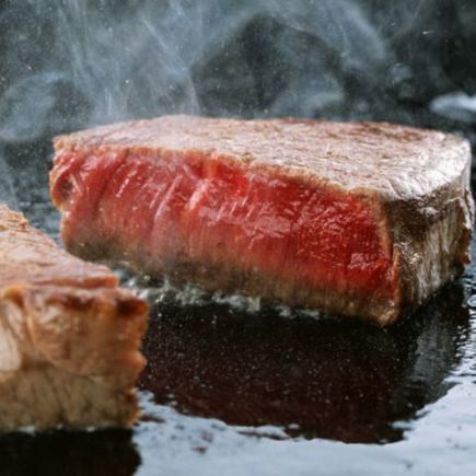 【団体割クーポン◎】ステーキ3種盛合せ&グリル肉盛り付大満足コース2時間飲み放題付5000円!