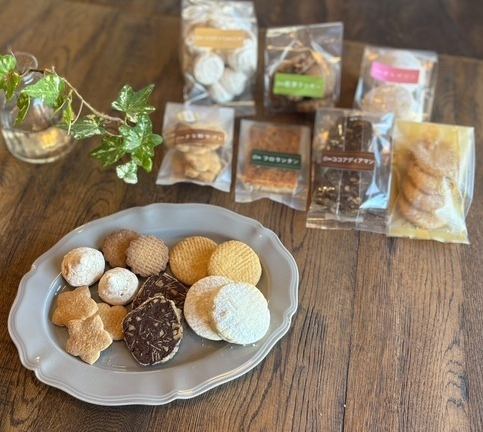 自家製焼き菓子各種