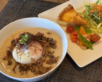 冷製担々スープパスタ(前菜2種付き)