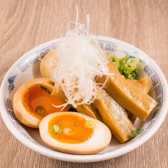 ラーメン屋のアテ盛り