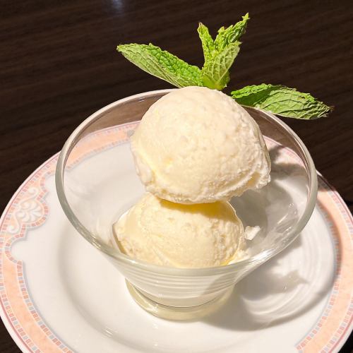 自家製 濃厚ミルクアイス