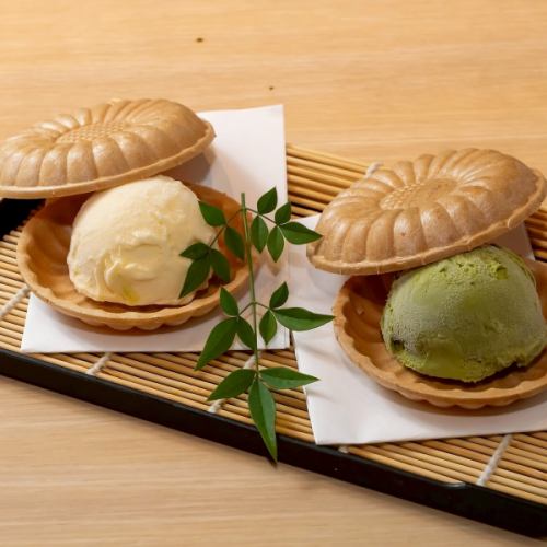 Monaka ice cream