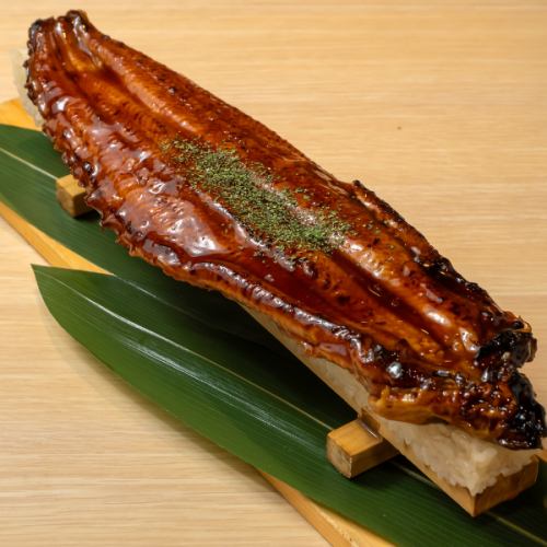 [Luxury Eel Fair] Enjoy thick 300g eel in the form of sushi rolls or rice bowls!