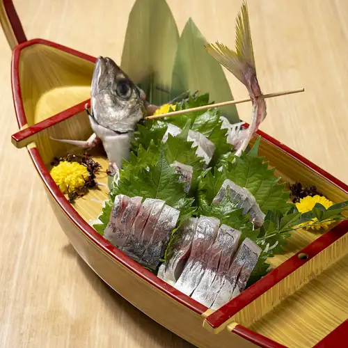 竹荚鱼刺身