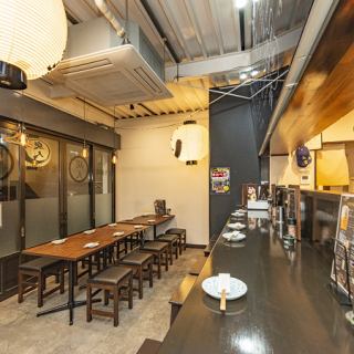 貸切20名様まで可！予約を承っています。各種宴会・歓送迎会・お祝いなどにご利用はいかがでしょうか。コースもご用意していますので、ご希望の際はお気軽にお店までお問い合わせください。お酒と鶏料理で素敵な夜を過ごしませんか。ご来店お待ちしております！