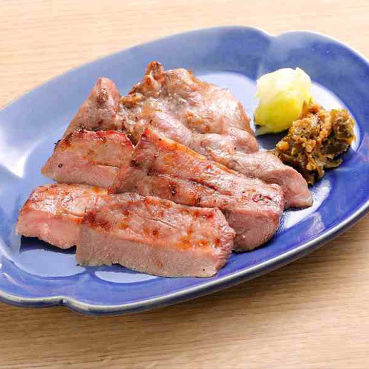 Please try Sendai's specialty, grilled beef tongue.