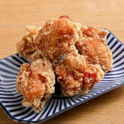 鶏のから揚げ