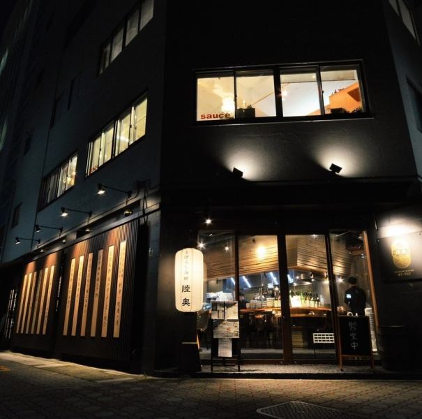 [A 5-minute walk from Hisaya Odori Station] The calm atmosphere of the store is a space where adults can relax, based on black.In addition to the sofa seats that can be used by 2 to 4 people comfortably, there are also counter seats that can be used by one person easily!