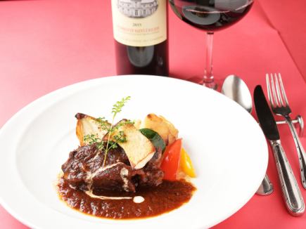 [Lunch] The most popular course: Barfleur, made with Chita beef and seasonal ingredients