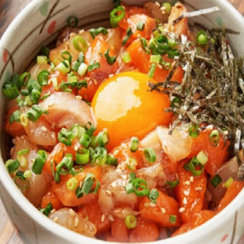 Spicy seafood yukke bowl