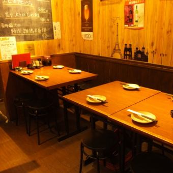 <1F> Table seat at the back! Guests coming to the store on the day are welcome! Dinner is served somewhere in woodgraining with warmth ♪