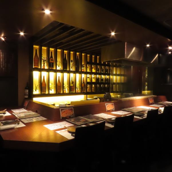 1F・2Fにカウンター席がございます。名物「わんこスタイル」はまぐりを目の前で仕上げます。デートなどにもご利用できます。また仕事帰りや宴会後の二次会でサクッと飲むのにもご利用頂けます。【すすきの/二次会/居酒屋/飲み放題】