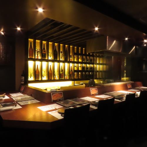 차분한 카운터는 다양한 장면에서 사용할 수 있습니다.