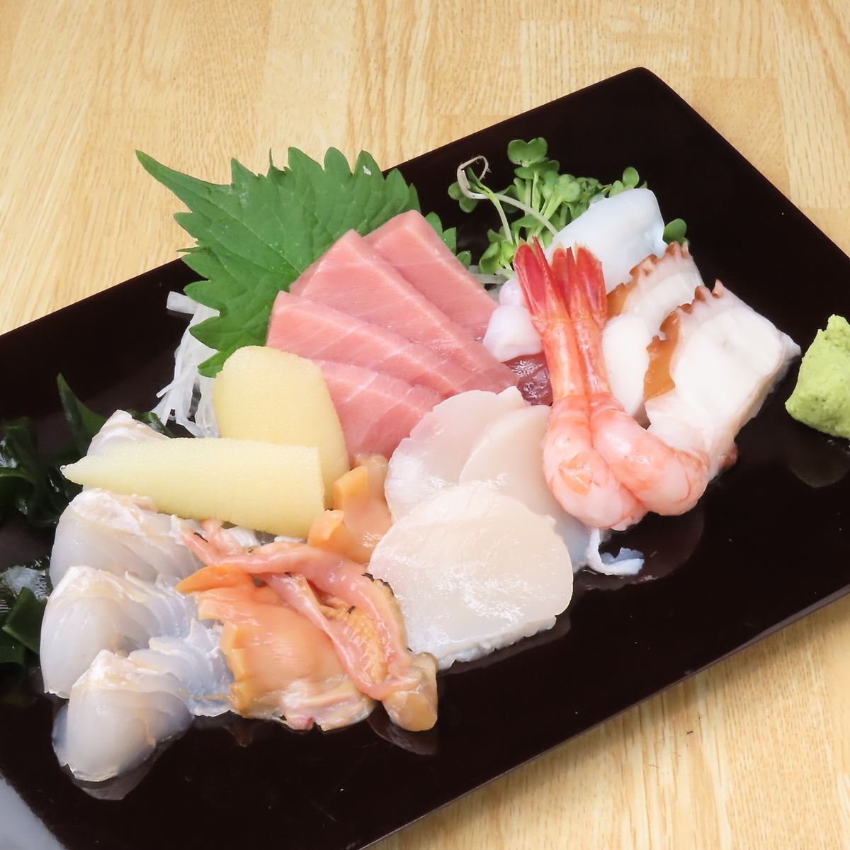 豊洲市場から仕入れた品質高い食材！新鮮なお刺身をお届けします