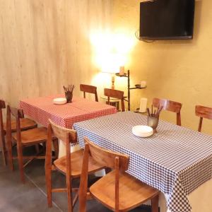 Extremely convenient! Table seating for 6 to 10 people