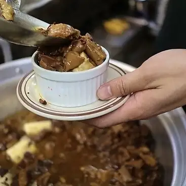 もつ肉豆腐（紅生姜味噌）