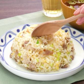 ●2時間飲み放題付●肉汁いろり屋常連コース◇全10品3500円。こぼれ麻婆/牛タンねぎまみれ等…