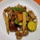 豚肩ロースと彩り野菜のサーティ炒め