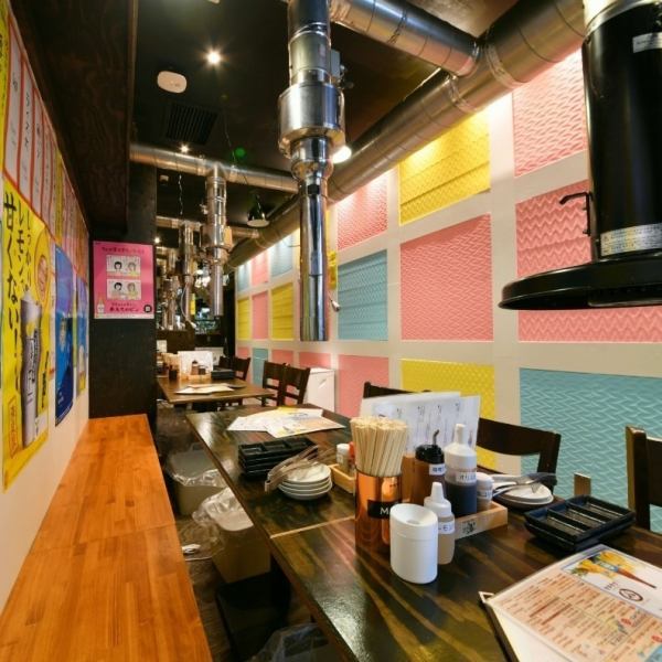 会社飲み会はもちろん、会社帰りのサク飲みや、女子会、男子会、デート、誕生日のお祝いなど様々なシーンでご利用いただけるお店です♪お客様が楽しくここでの食事をしていただき、笑顔で帰っていただくことをスタッフの目標とし、日々精進していきます！！当店でしか食べれない、名物メニューも多数ご用意しております♪