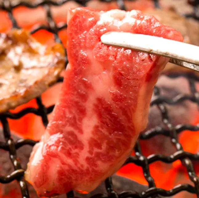 大満足な格安焼肉ランチに昼飲みもOK♪