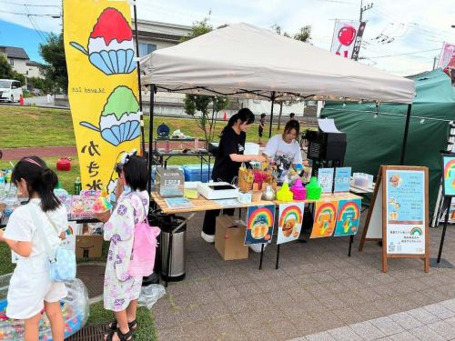The Marche has begun!!
We have gifts for children, so please come and play!

#Koto Kitchen
#Western-style Izakaya Koto Kitchen
#TsukubaSpiceCurry
#TsukubaLunch
#Tsukuba Cafe
#Tsukuba Izakaya
#TsukubaEvent
#Tsukuba Shaved Ice
#Tsukuba Shaved Ice
#Tsukuba Wine
#Tsukuba Coffee
#Expo Commemoration Park Station
#Tsukuba baked goods
#TsukubaTakeout
#Loin beef bowl
#Fireworks festival
#88 Marche
#Tsukuba Marche