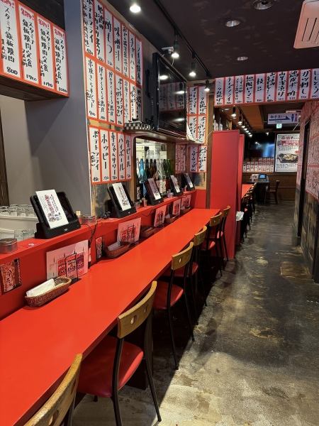 [Feel free to come alone♪] We have counter seats available, so please feel free to come alone and grab a quick drink after work!