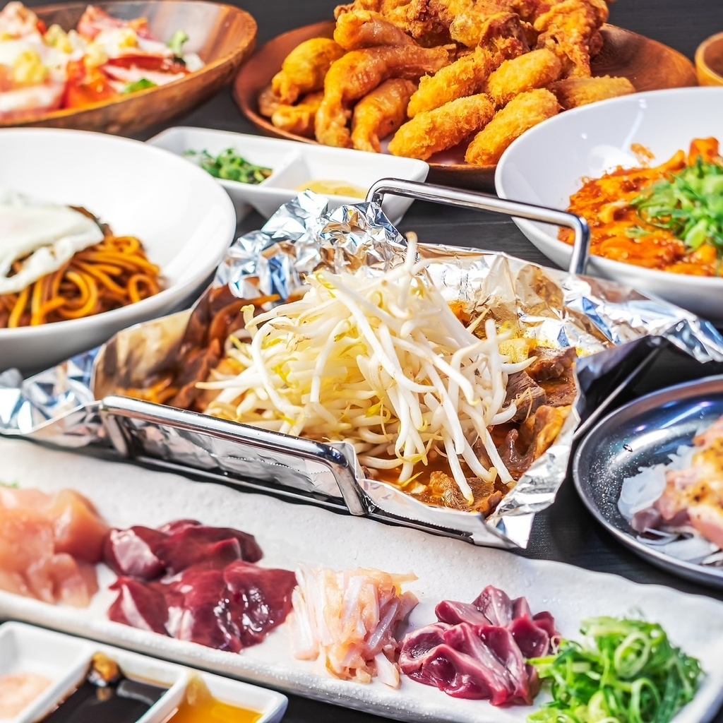 鮮度抜群!朝イチ捌きたての鶏刺しや逸品料理などがリーズナブルに愉しめる本格居酒屋