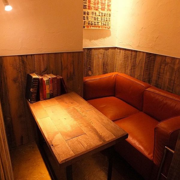 There are sofa seats next to each other for courses from 2 people ◎ You can relax in various ways! Recommended for couples and friends who want to relax and relax, such as on dates and girls' night out ☆