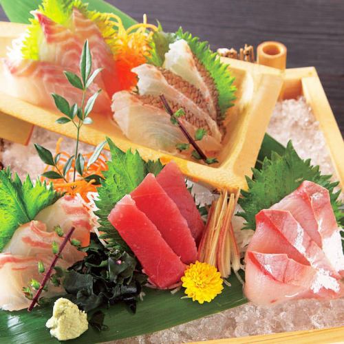 Tsukiji direct delivery, sashimi platter three-point assortment "Namimori"