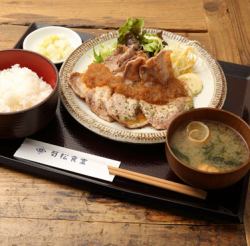 豚ロース生姜焼き定食