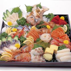 Assorted sashimi