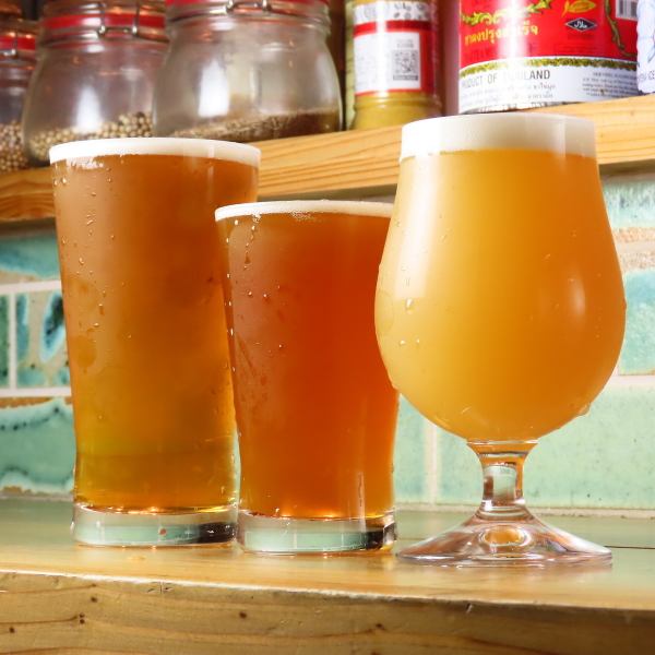 *―*―*6 taps of domestic craft beer that change periodically*―*―*