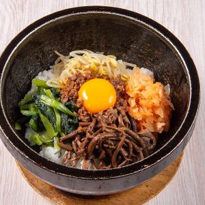 石焼ビビンバ/コムタン(テールスープの雑炊) 各
