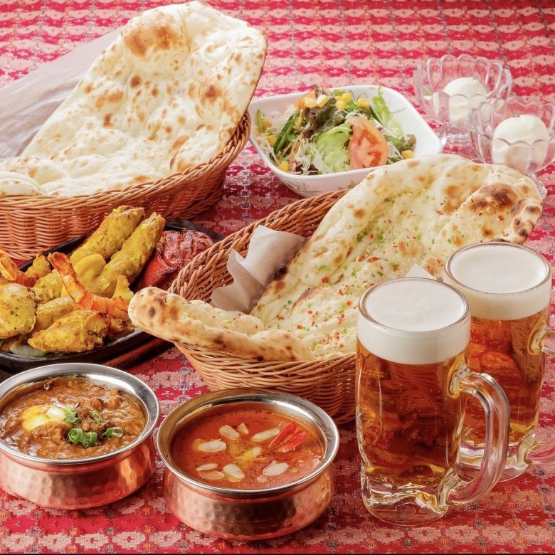 All-you-can-eat-and-drink plan A Choose your favorite from all naan and curry.All-you-can-drink except for bottles