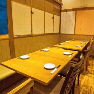 Seating for 10 people! Perfect for medium-sized banquets such as drinking parties with like-minded friends. Combined with the sunken kotatsu seating, it can quickly transform into a banquet hall that can accommodate up to 30 people!