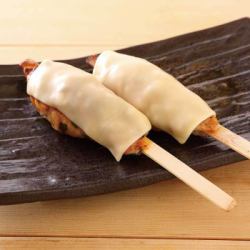 Tsukune skewer with cheese (1 skewer) / Tsukune skewer with grated daikon radish and ponzu sauce (1 skewer)