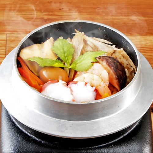 五目釜飯